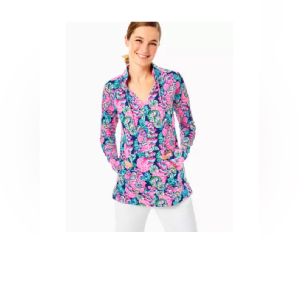 Lilly Pulitzer UPF50 Cassi Popover in Oyster Bay Navy EEUC Size M